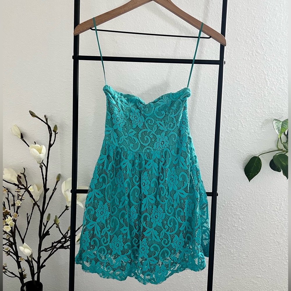 Stradivarius Strapless Turquoise Lace Mini Dress